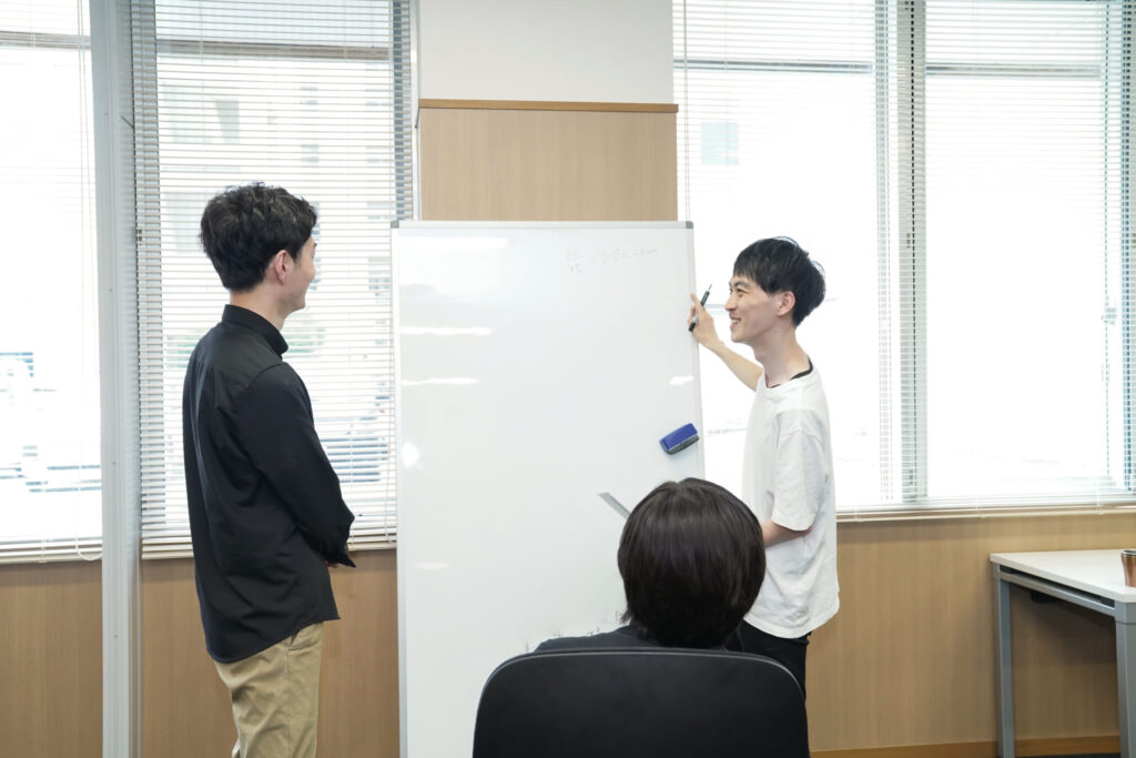少人数での雑談の様子